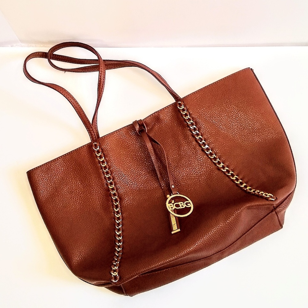 🎉HP🎉NWOT BCBG Camel Vegan Leather NeverFull Tote